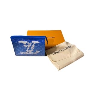 Louis vuitton Cloud pochette voyager pouch